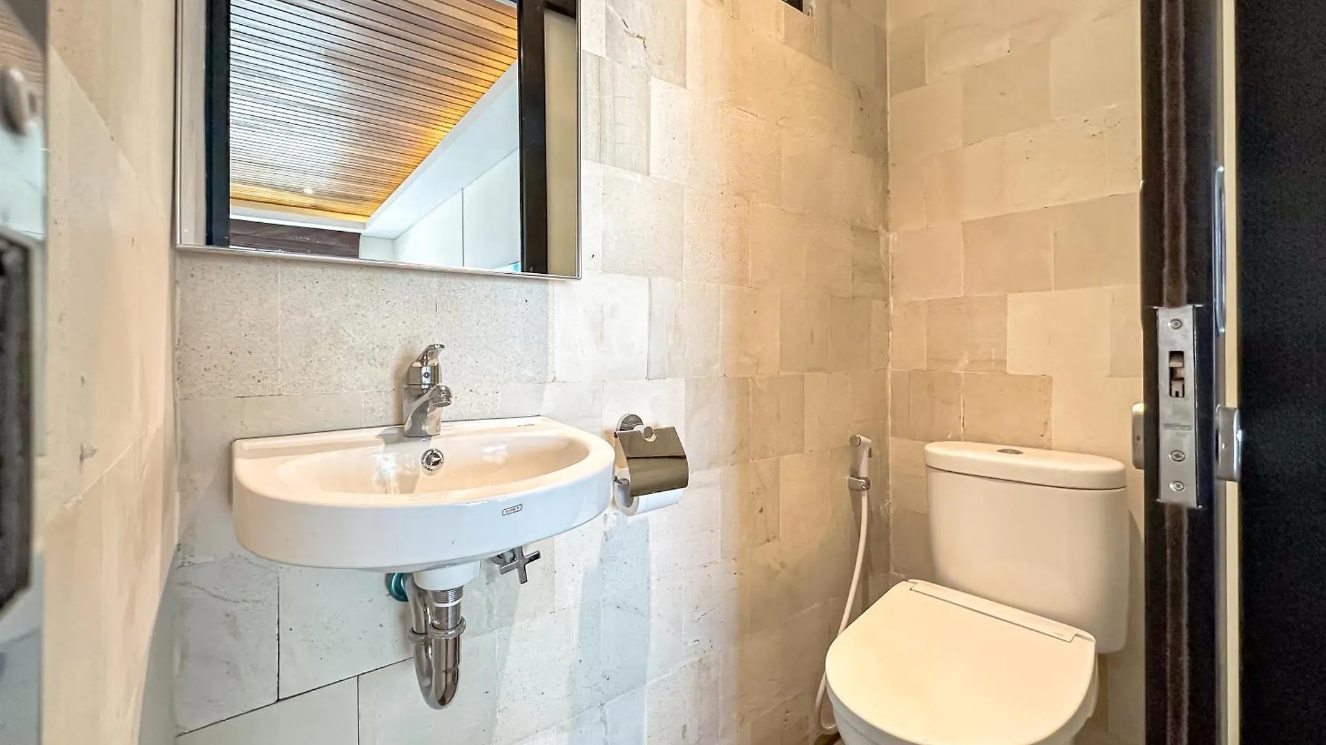 Olala Loft Seminyak Apartment 0*, Seminyak (Bali)