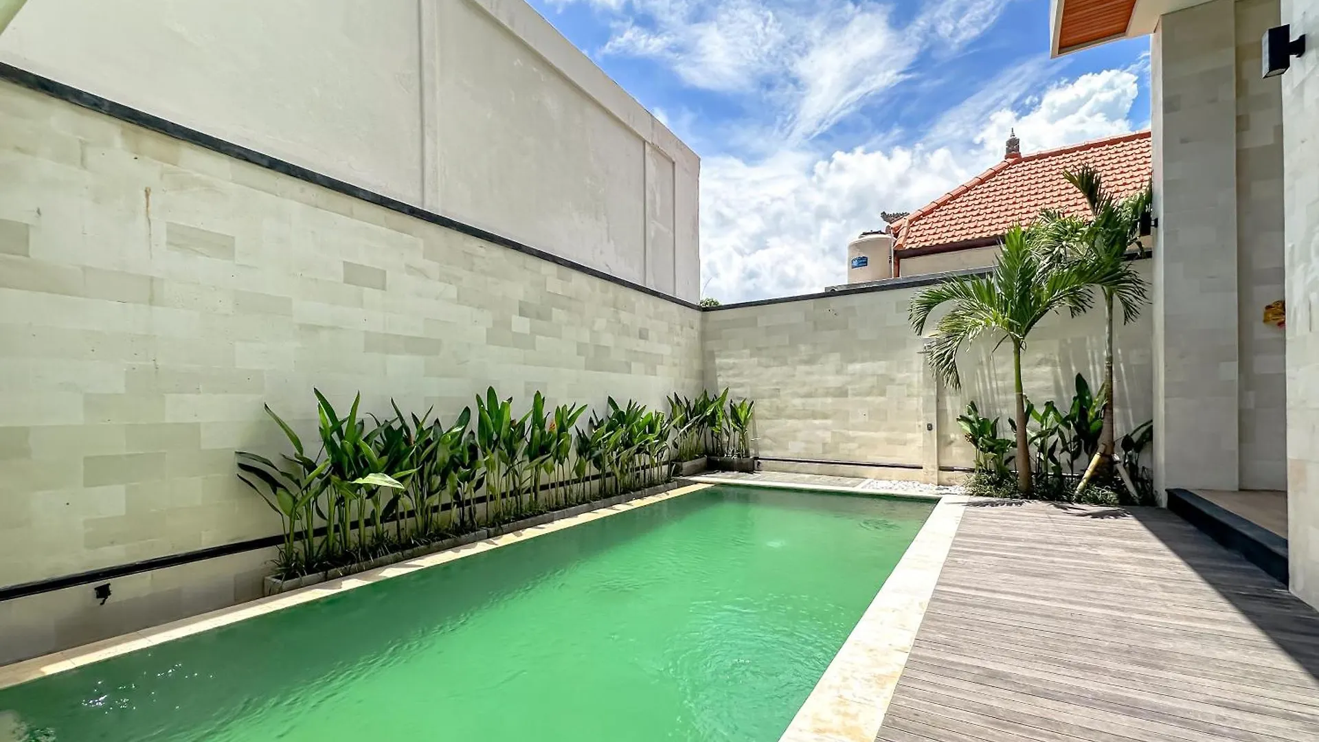 Olala Loft Seminyak Apartment