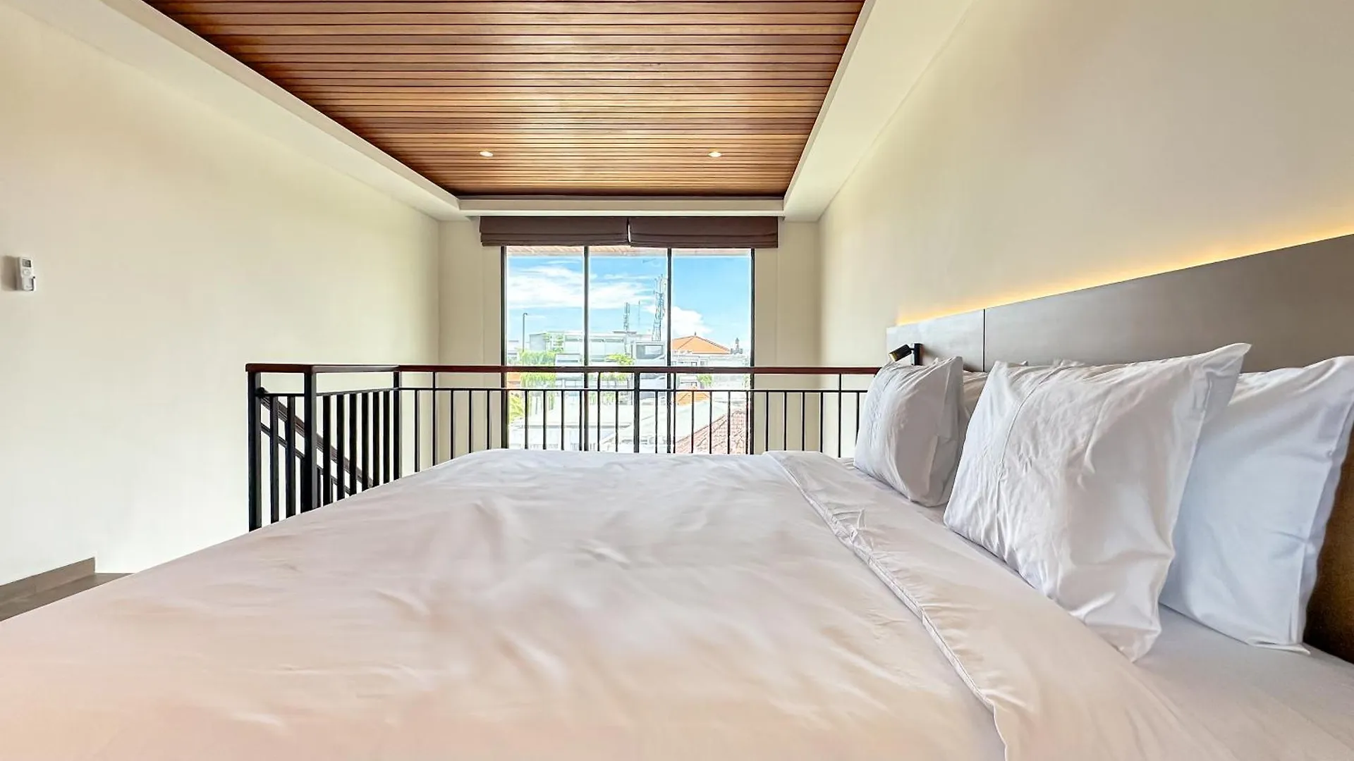 Olala Loft Seminyak Apartment