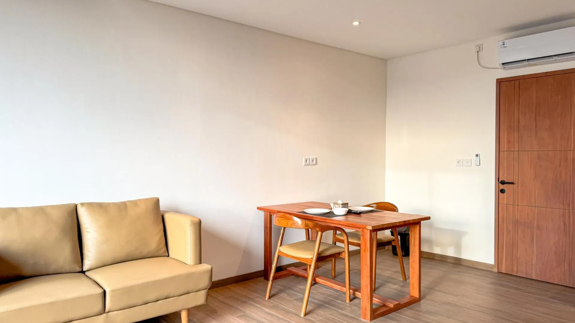 Olala Loft Seminyak Apartment
